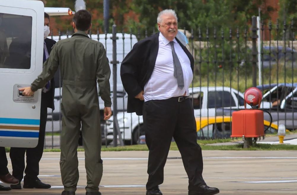 Fiscales piden que Gines González García sea procesado por el vacunatorio vip | Información General