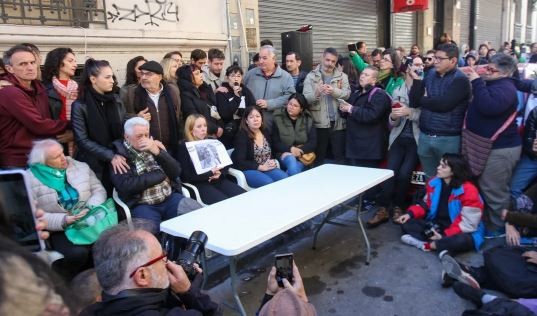 "Mi madre sería incapaz de tirar proyectiles", afirmó la hija de una detenida en los incidentes en el Congreso | Información General