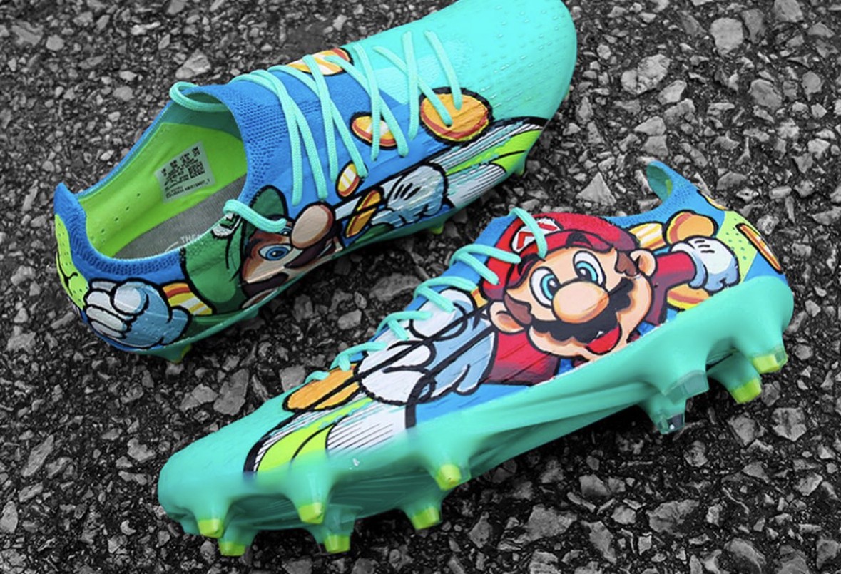 Eurocopa: el 9 de Albania jugó con unos botines en honor a Super Mario Bros | Deportes