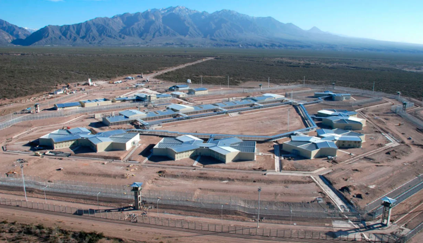 Separaron a un penitenciario tras ser descubierto manejando la camioneta de un preso | Información General