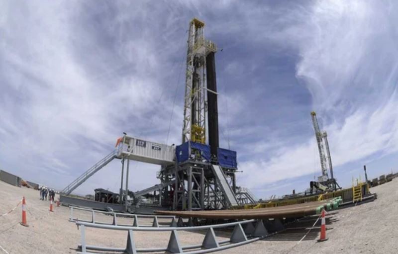 Dos provincias pugnan por una inversión millonaria que promete generar divisas a una escala inédita | Información General