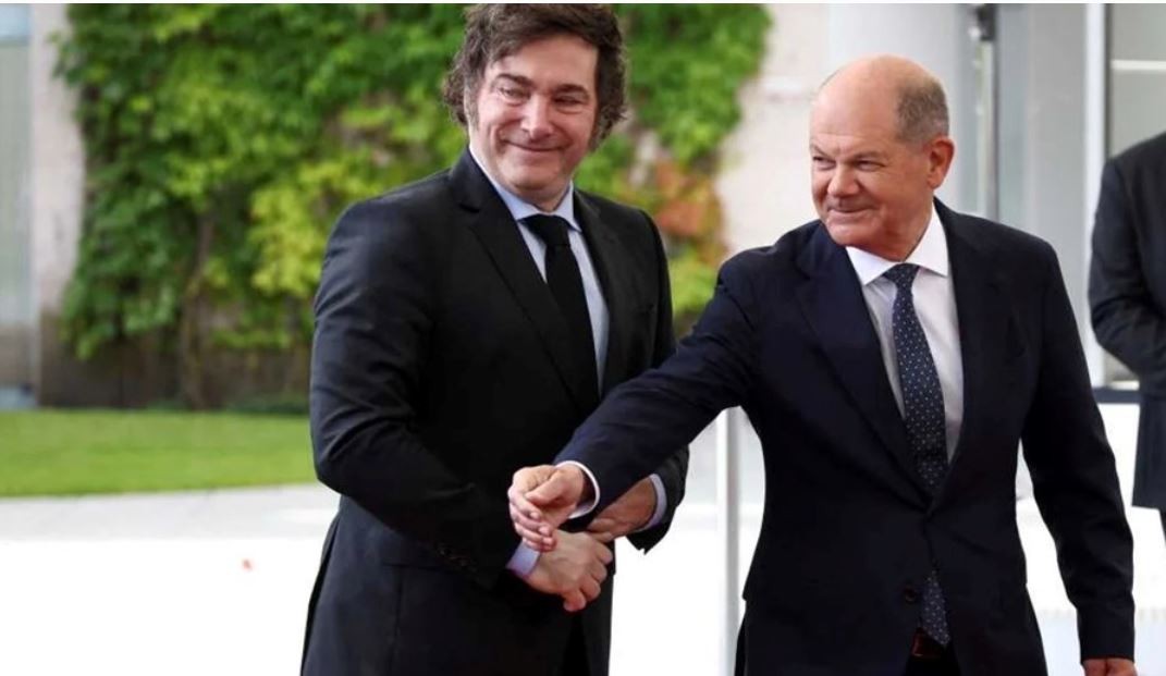 Milei se reunió con el canciller alemán Olaf Scholz durante su gira en Europa | Información General