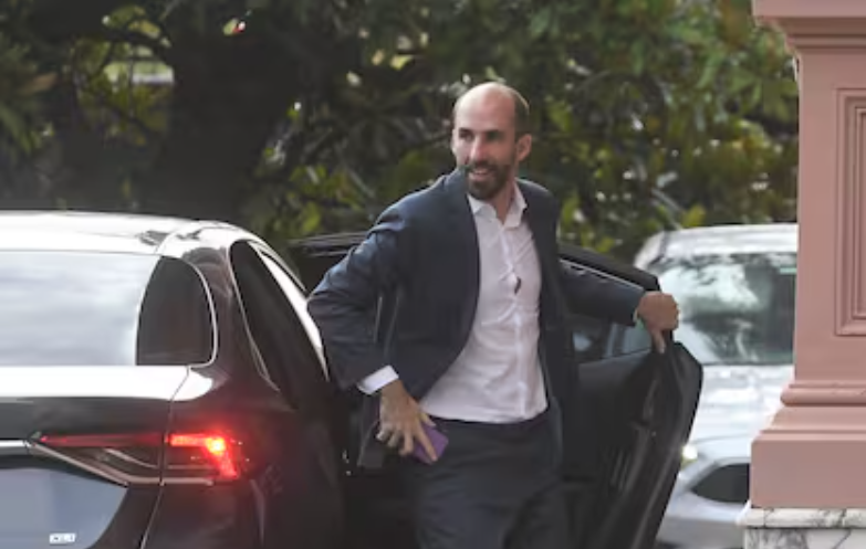 Ganancias y privatizaciones: nuevas negociaciones entre el oficialismo y bloques dialoguistas | Política y Economía