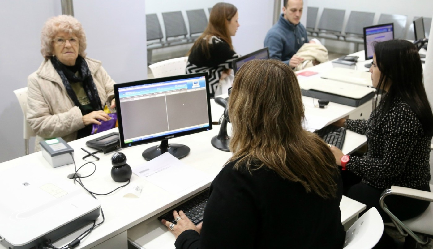 Los trámites de DNI y pasaporte requerirán turno previo | Rosario y la región