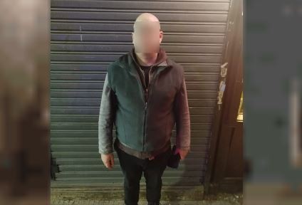 Un delivery se enojó porque el pedido tardaba, destrozó el local y fue detenido | Información General