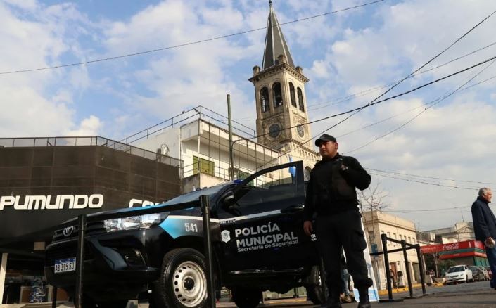 Seis detenidos por arrojar una bomba molotov durante una pelea vecinal | Información General