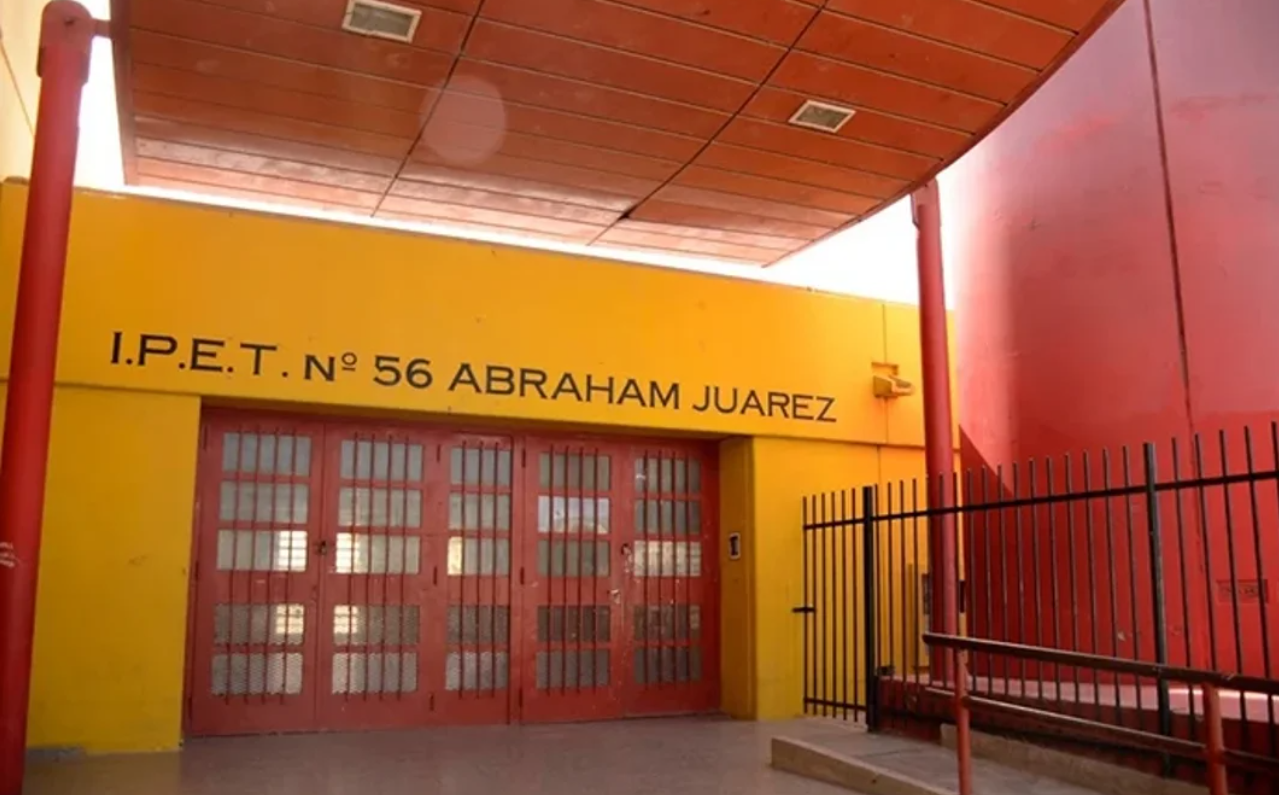 Un adolescente apuñaló a un compañero de colegio | Información General