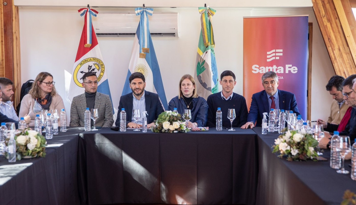 Pullaro reunió a su gabinete en San José del Rincón | Información General