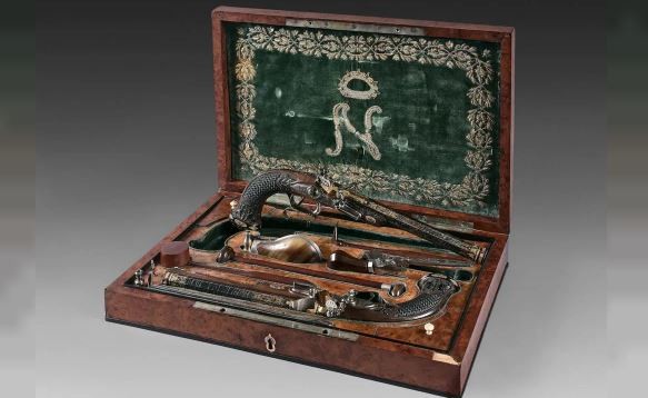 Subastaron en una cifra millonaria las dos pistolas con las que Napoleón quiso suicidarse | Internacionales