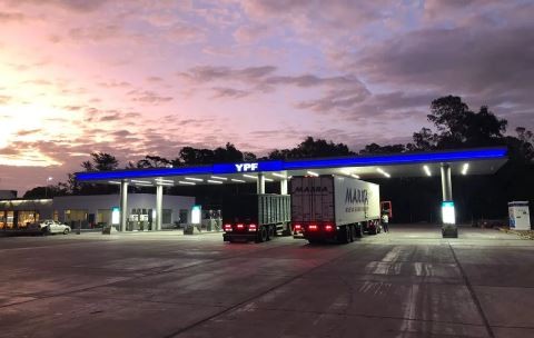 "Me confundí de baño", la explicación poco creíble de un hombre que sacaba fotos a mujeres en Catamarca | Información General