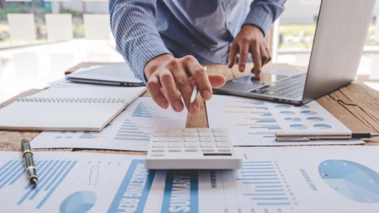 Se reglamentó con el DNU 652 el Impuesto a las Ganancias y se empieza a pagar con los sueldos de julio | Información General