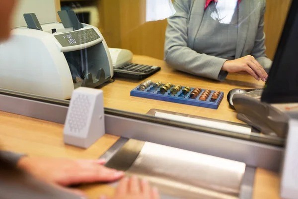 Proponen retrotraer la atención bancaria a su horario anterior: dos posturas opuestas | Rosario y la región
