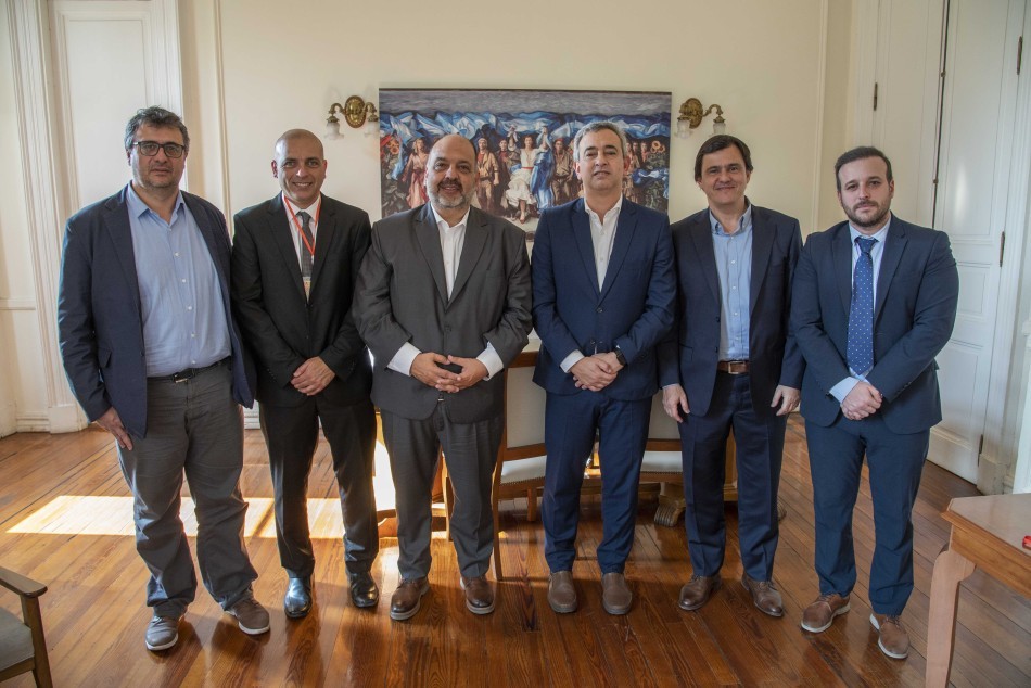 Quemas en las islas: Javkin recibió a las autoridades nacionales | Rosario y la región