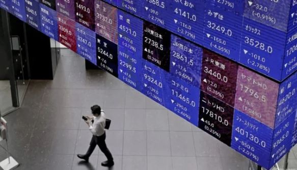 Las bolsas asiáticas se recuperan tras el lunes negro | Política y Economía