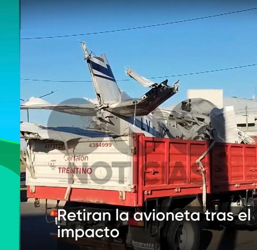 Video: así retiran la avioneta tras el impacto | Rosario y la región