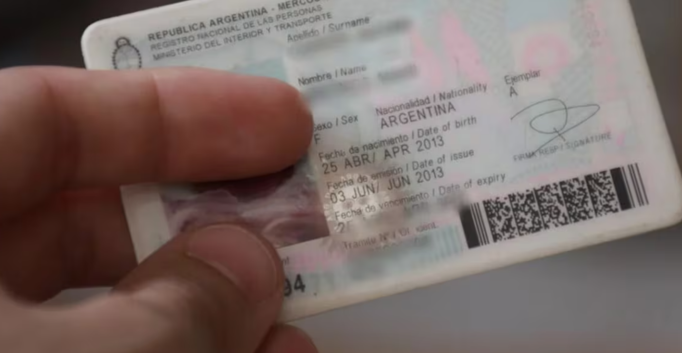 No lo dejaron votar, ni casarse y comenzaron a llegarle multas de tránsito: descubrió que otra persona estaba usando su DNI | Información General