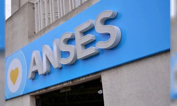 Cómo elegir dónde cobrar las prestaciones de Anses | Política y Economía