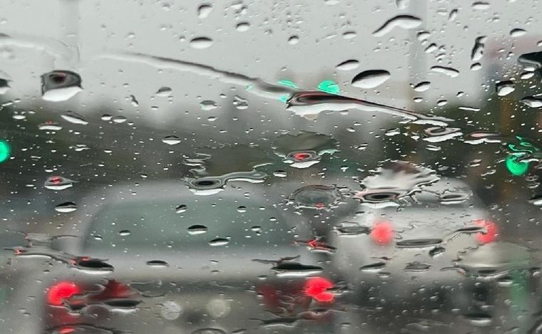 Martes invernal con lluvias y viento en Rosario | Rosario y la región
