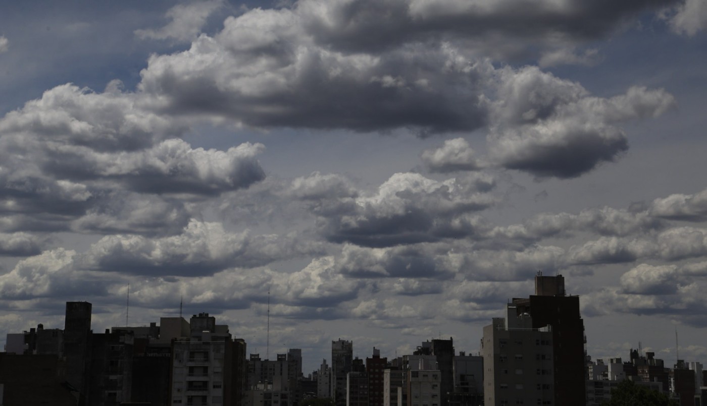 Miércoles gris en Rosario: cuándo cambiará el tiempo | Rosario y la región