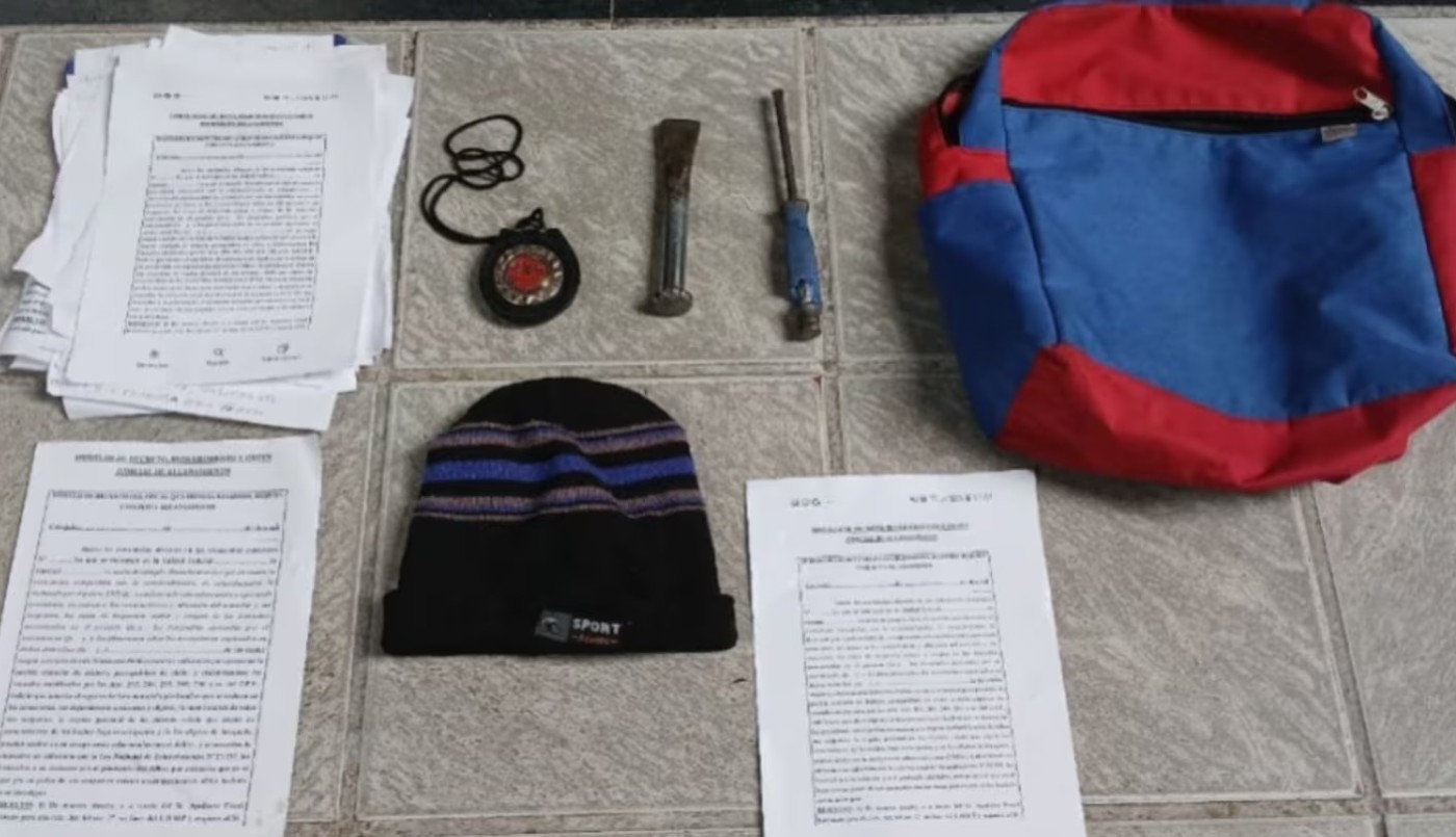 Se hizo pasar por policía para allanar y robar departamentos: fue detenido | Información General