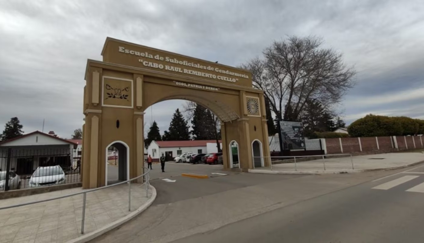 Una gendarme va a juicio por humillar a 100 aspirantes mujeres | Información General