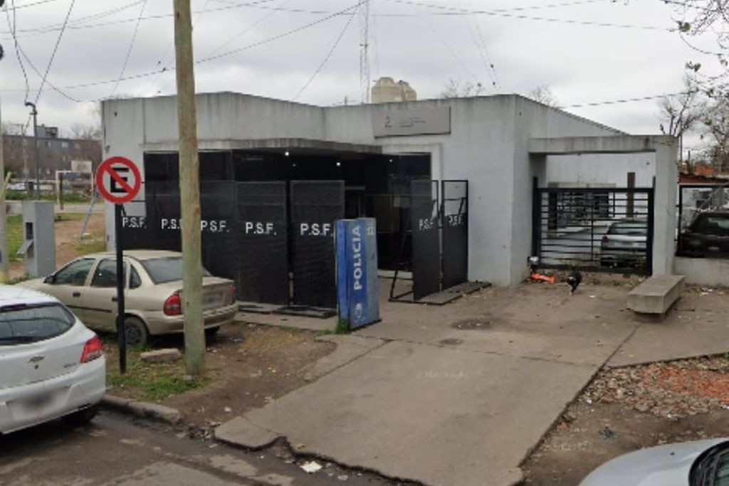 Detuvieron a un hombre por amenazar a policías con un cuchillo en zona noroeste | Rosario y la región