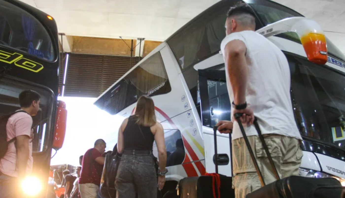 Los micros de larga distancia dejarán de cubrir los riesgos de muerte e incapacidad de los pasajeros | Información General