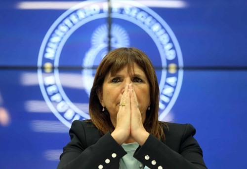 Piden que Patricia Bullrich exponga en la bicameral de Inteligencia sobre presuntas amenazas terroristas | Política y Economía