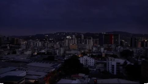 Apagón en Venezuela: reportan falta "total o parcial" de suministro eléctrico en todos los estados | Internacionales