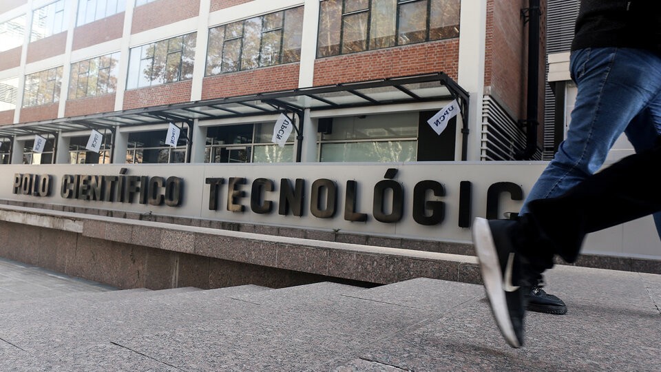 La UBA se declara en alerta por la situación crítica del sistema científico y tecnológico nacional | Información General