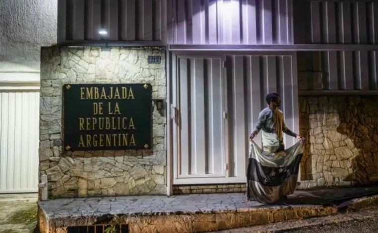 Venezuela le quitó la autorización a Brasil para custodiar la embajada argentina | Internacionales