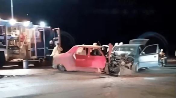 Volvían de un cumpleaños, chocaron y cuatro personas murieron: iban ocho en el auto | Información General