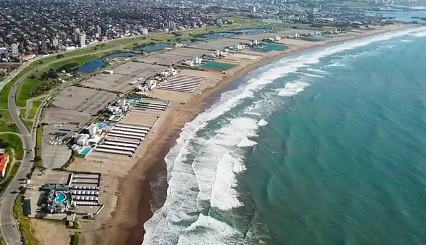 Verano 2025 en Mar del Plata: carpas con aumentos de hasta 300% y con pagos en dólares | Información General