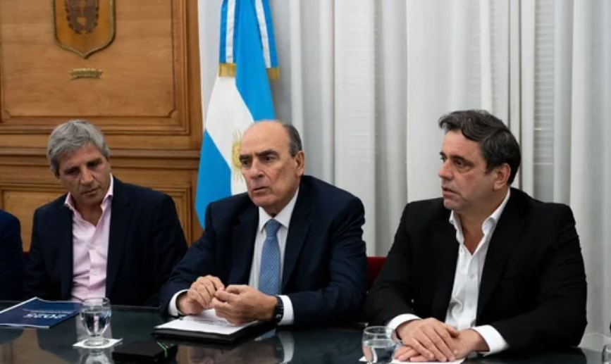 Francos y Caputo se reunieron con los gobernadores para debatir los detalles del Presupuesto 2025 | Política y Economía