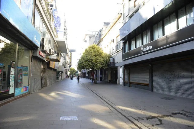 Se trasladó el Día del Empleado de Comercio: cuándo cae y cómo afectará la atención | Información General