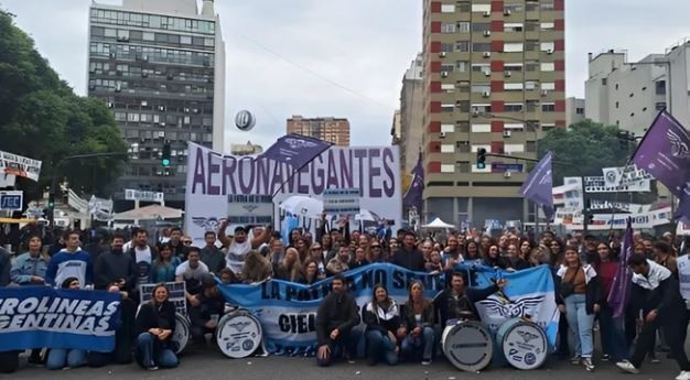 Aeronavegantes irán al Congreso en contra de la privatización de Aerolíneas Argentinas | Política y Economía
