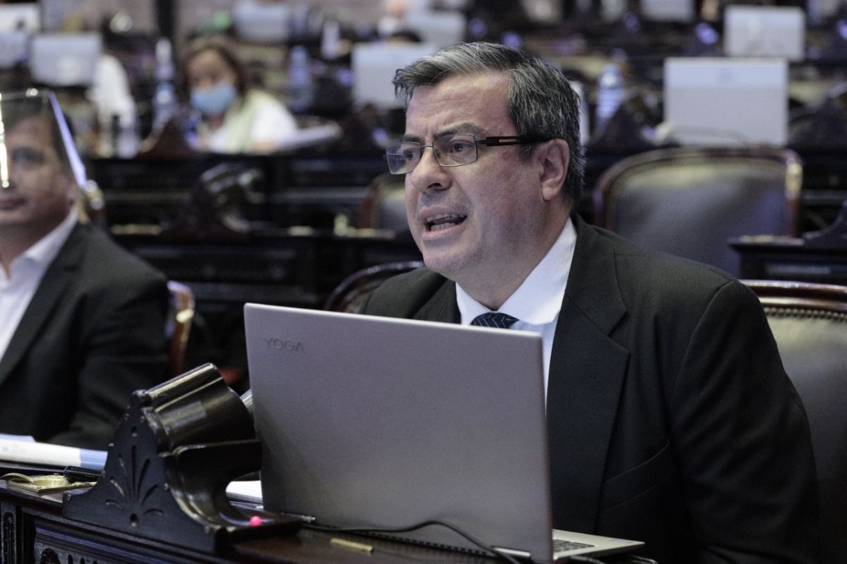 Martínez: "Hay una falta de coherencia absoluta en muchos espacios políticos" | Política y Economía