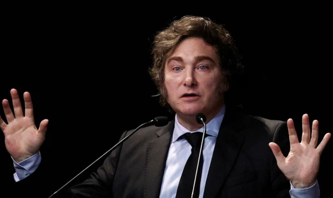 En medio del conflicto, Milei dijo que "no está en discusión la universidad pública no arancelada" | Política y Economía