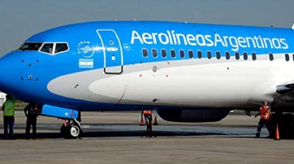 Milei afirmó que si no consigue privatizar Aerolíneas Argentinas la entregará a los empleados | Política y Economía