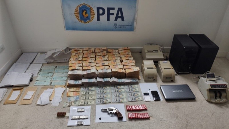 Allanamientos en Puerto Norte y el centro de la ciudad por una causa de facturas truchas | Rosario y la región