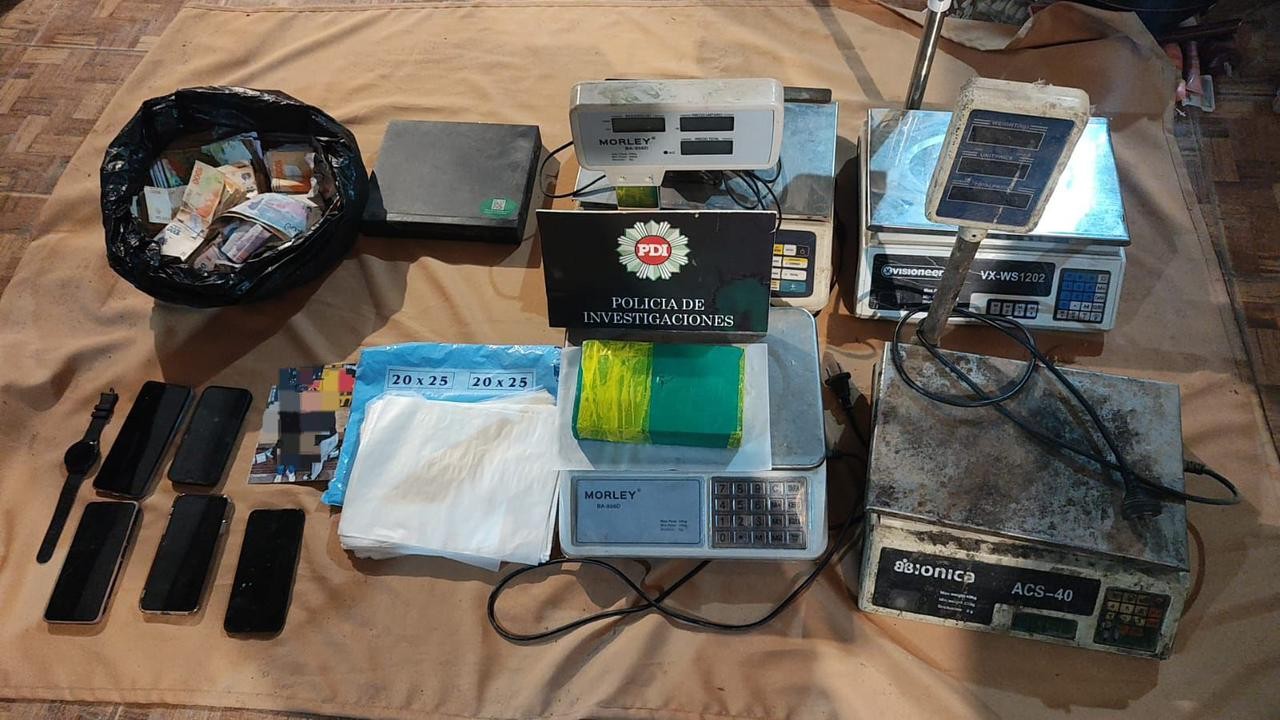 Allanamientos con aprehendidos, secuestro de droga y de luminarias led | Rosario y la región