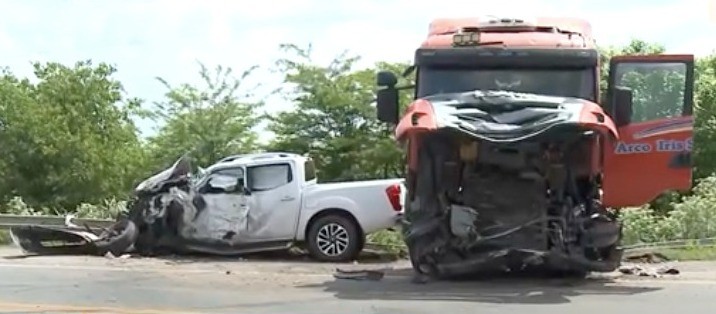Accidente en la ruta 18: al menos un herido tras el choque entre una camioneta y un camión | Rosario y la región