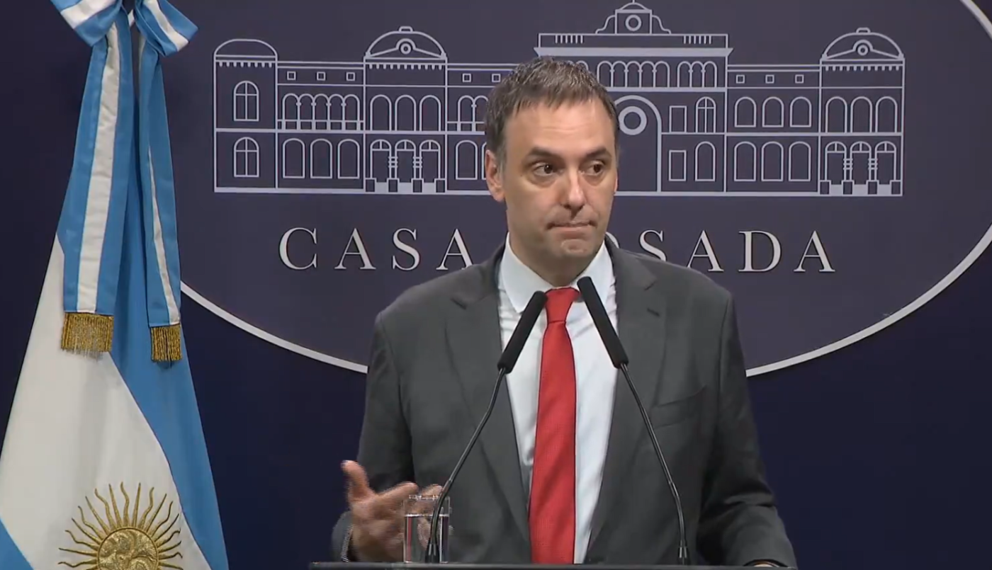 El Gobierno anunció la privatización de la línea ferroviaria Belgrano Cargas | Política y Economía