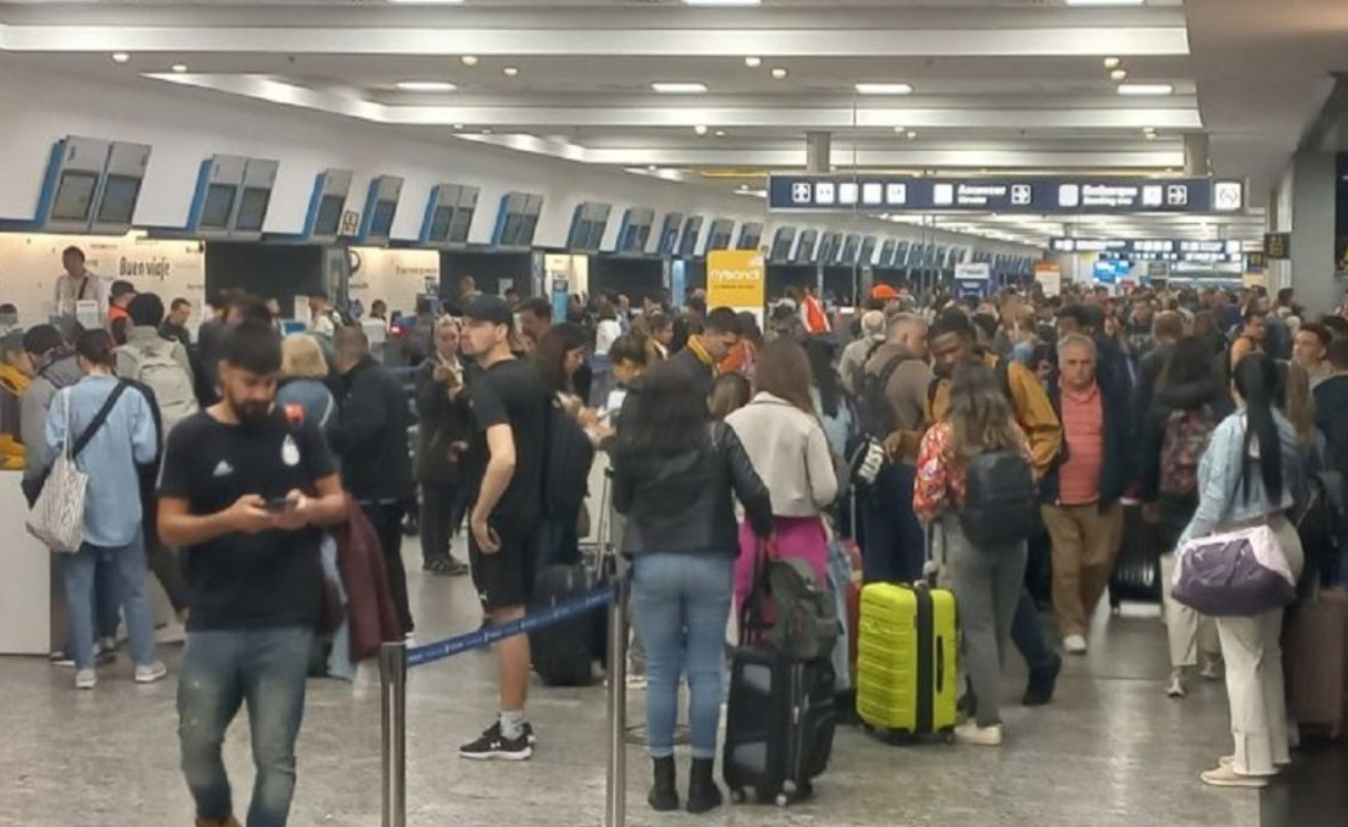 El Gobierno denunciará al sindicato aeronáutico APA por las sorpresivas asambleas: es un "secuestro de pasajeros" | Información General