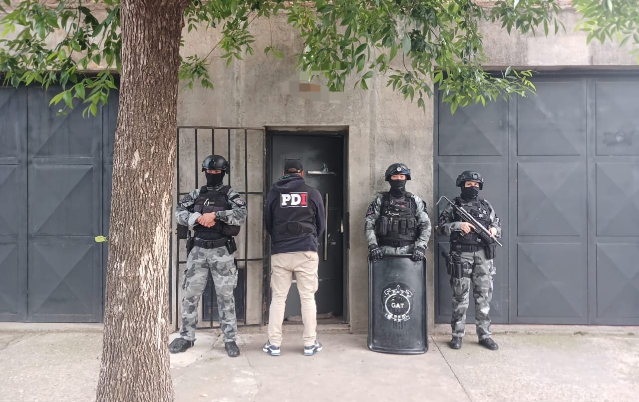 Detuvieron a un hombre y a una mujer por un robo en Carcarañá | Rosario y la región