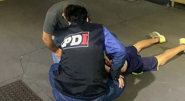 Detuvieron a un joven de 19 años por extorsiones y balaceras | Rosario y la región