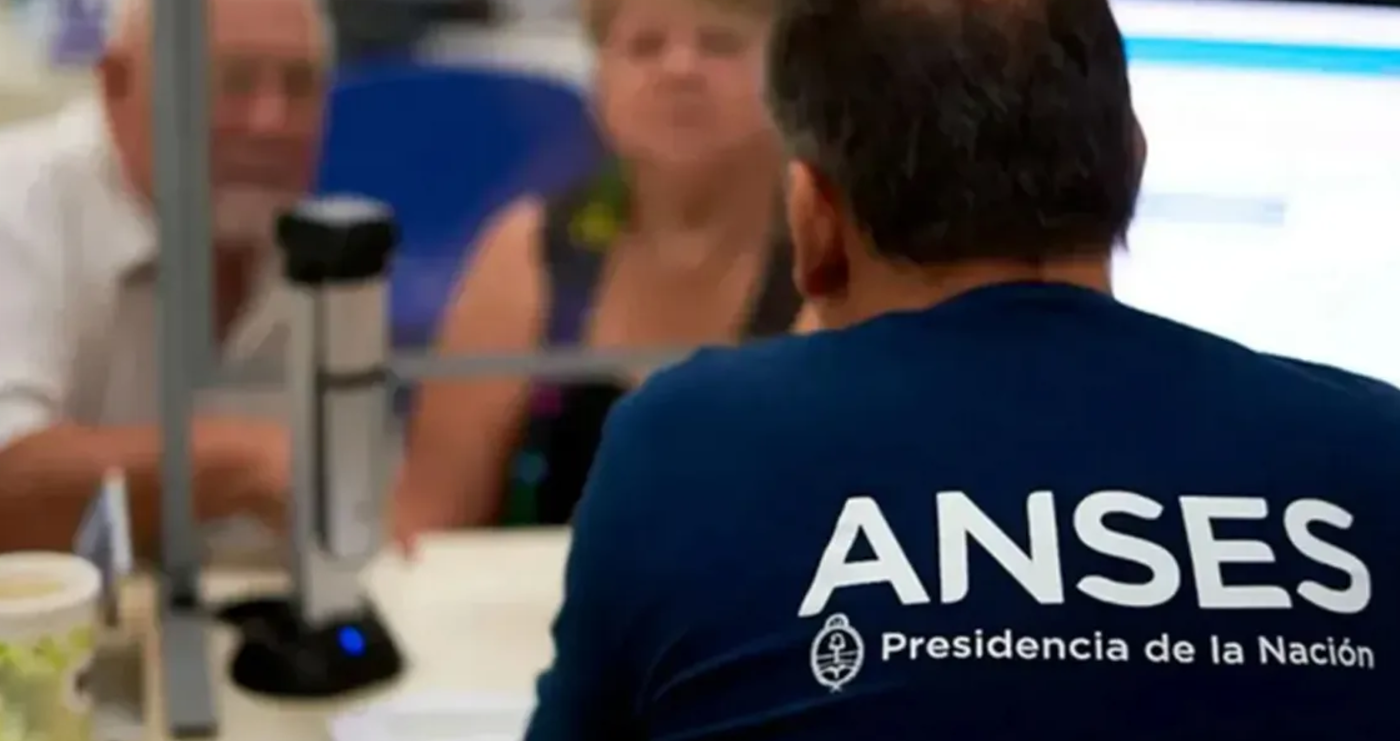 El aumento para los jubialdos docentes en diciembre sera del 19,9% | Política y Economía