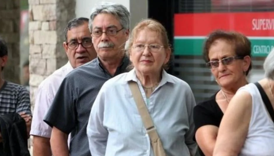 Bono extraordinario: oficializan pago extra para jubilados y pensionados en diciembre | Política y Economía