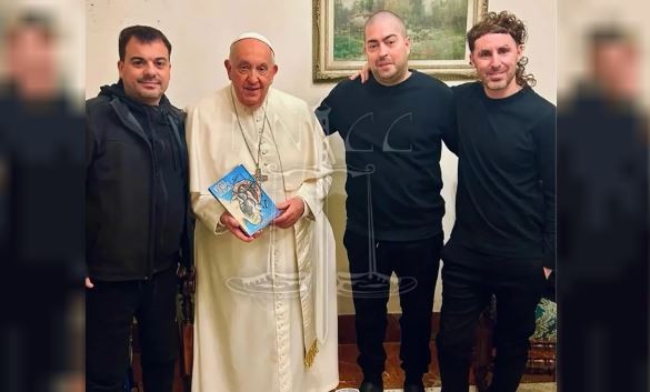 El papa Francisco recibió a un sobreviviente de Cromañón y a los integrantes de la banda Callejeros | Información General