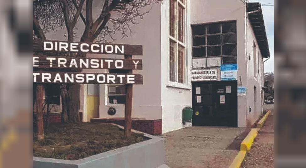 Le quitaron la licencia por alcoholemia positiva y se presentó a recuperarla borracho | Información General